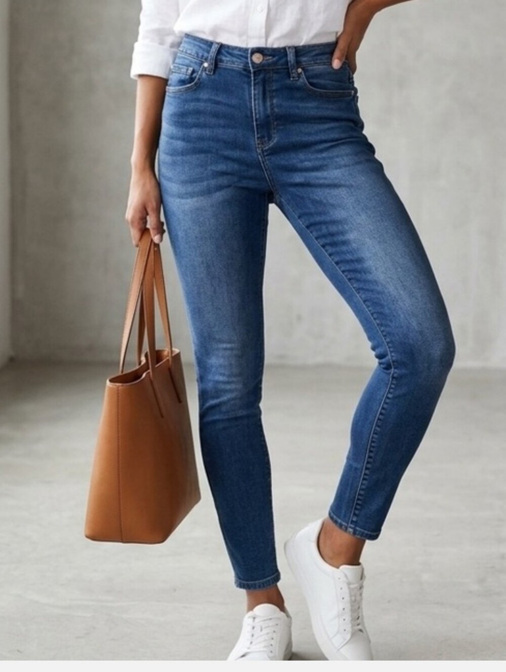 Nicole Miller New York Soho High-Rise Skinny Jeans in Medium Blue